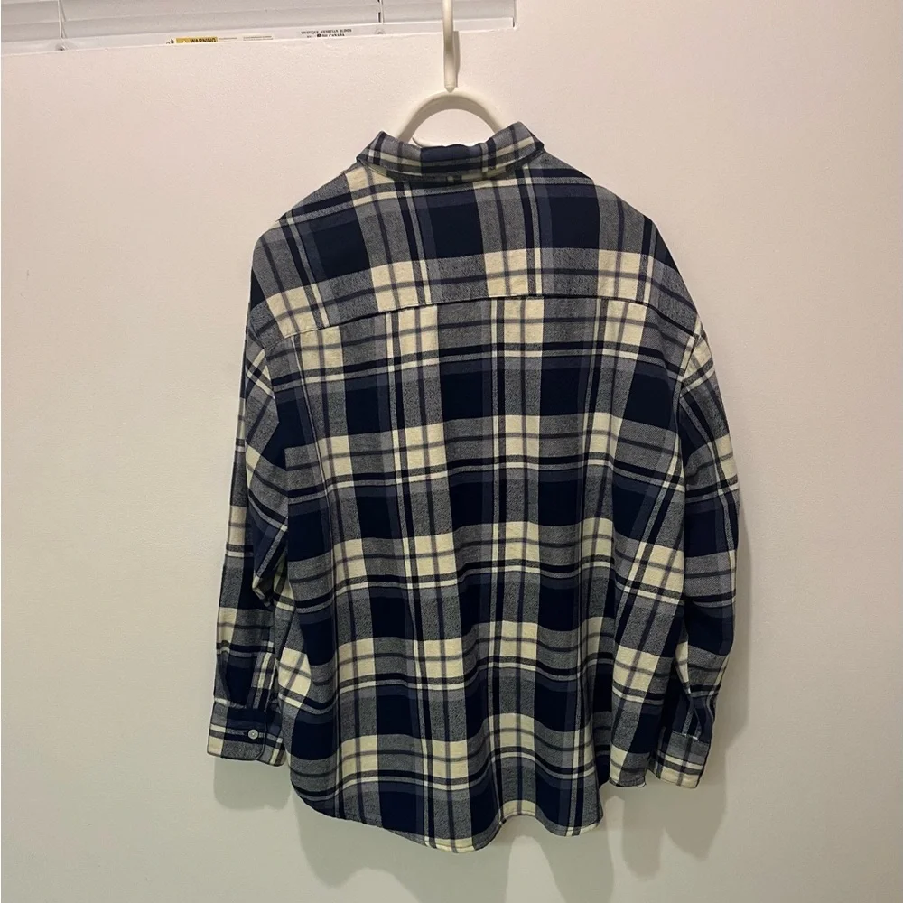 2/$20 - Navy and Light Cream Checkered Plaid Flannel Button Down Shirt - XL - Picture 2 of 11